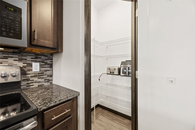 4695 Herbert Hoover Hwy SE, Iowa City, IA 52240