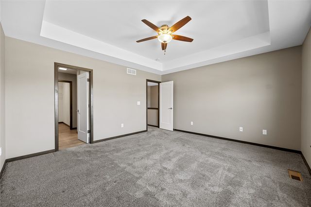 4695 Herbert Hoover Hwy SE, Iowa City, IA 52240