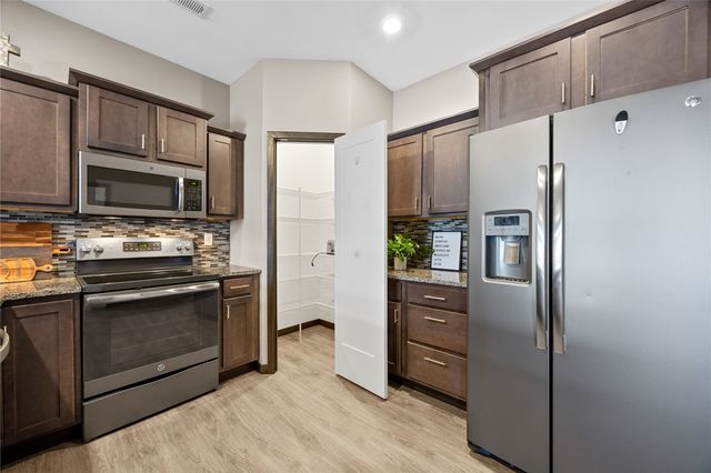 4695 Herbert Hoover Hwy SE, Iowa City, IA 52240