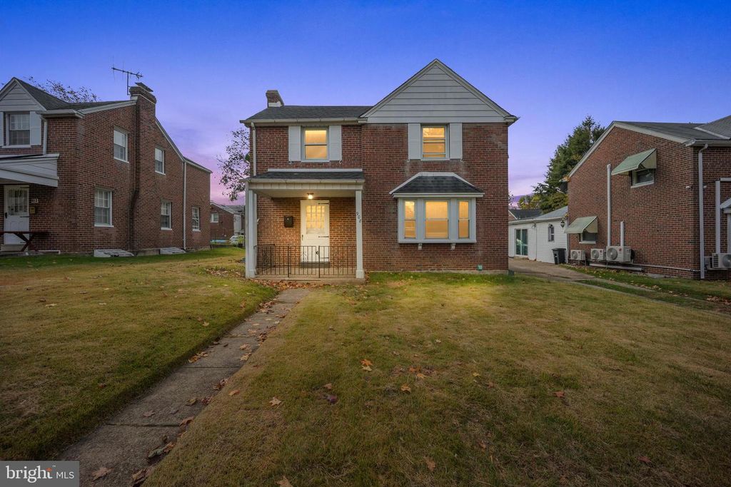 908 FANSHAWE ST, Philadelphia, PA 19111