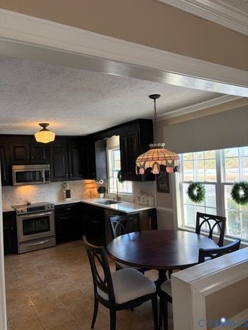 6243 Violet Cir, Mechanicsville, VA 23111