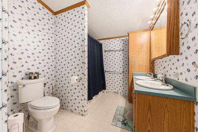 5363 Chickadee Drive NE, Belmont, MI 49306