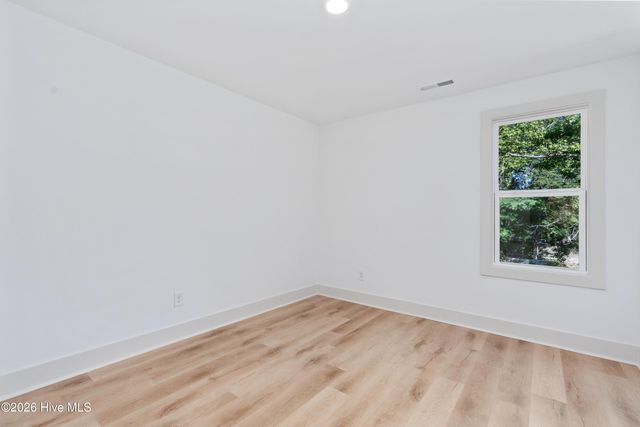 1106 Tree Canopy Way, Wilmington, NC 28403