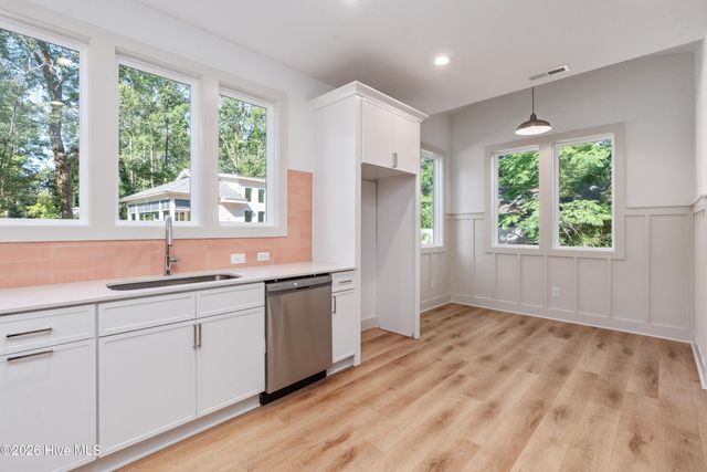 1106 Tree Canopy Way, Wilmington, NC 28403