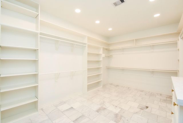 1601 Nantucket Drive A, Houston, TX 77057