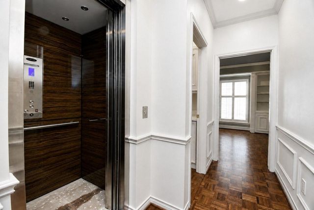 1601 Nantucket Drive A, Houston, TX 77057