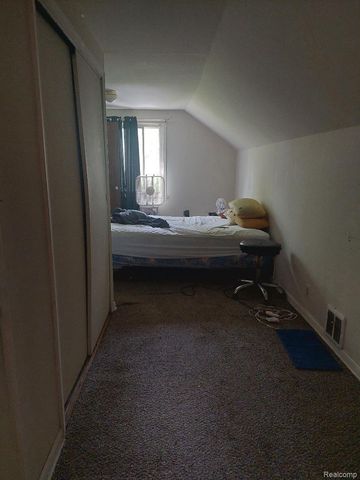8666 Patton Street, Detroit, MI 48228