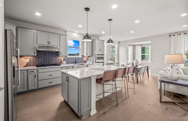 42728 Arbor Drive, Clinton Charter Township, MI 48038