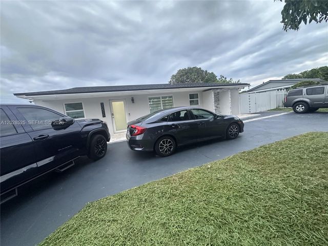 20515 NW 45th Ave, Miami Gardens, FL 33055