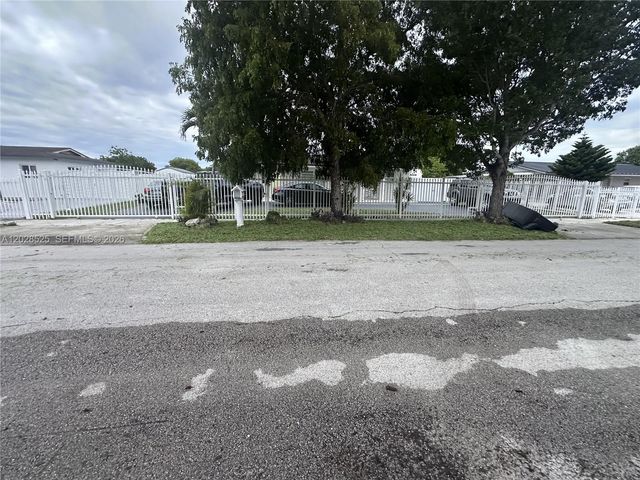 20515 NW 45th Ave, Miami Gardens, FL 33055