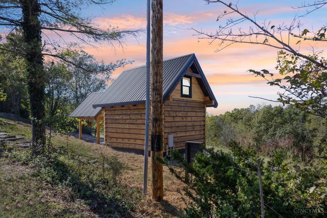 917 Logans Lane, West Union, OH 45693