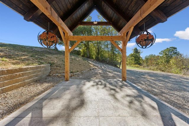 917 Logans Lane, West Union, OH 45693