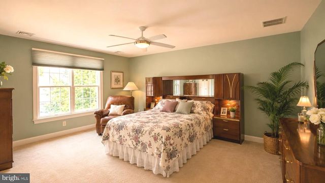 15 OXFORD WAY, Wilmington, DE 19807