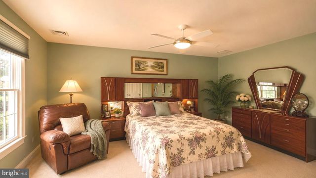 15 OXFORD WAY, Wilmington, DE 19807