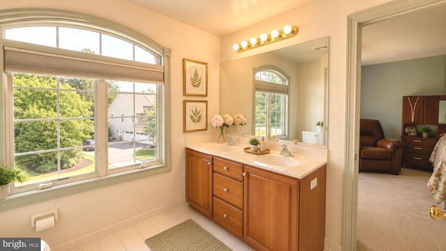 15 OXFORD WAY, Wilmington, DE 19807