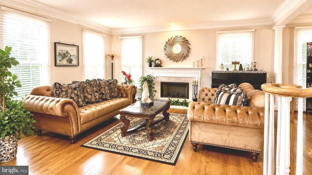 15 OXFORD WAY, Wilmington, DE 19807