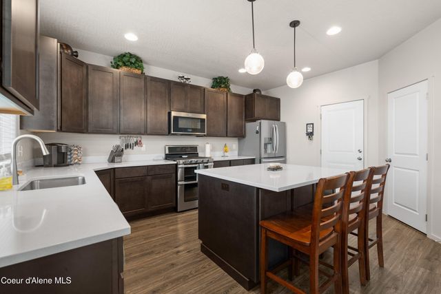 9785 N Berkshire ST, Hayden, ID 83835