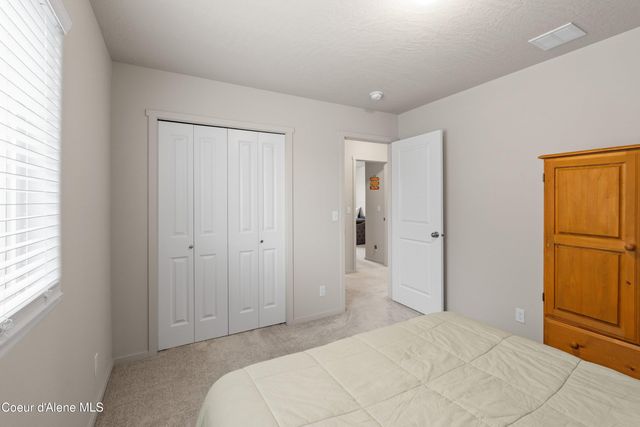 9785 N Berkshire ST, Hayden, ID 83835