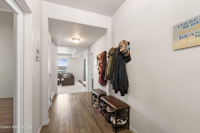 9785 N Berkshire ST, Hayden, ID 83835