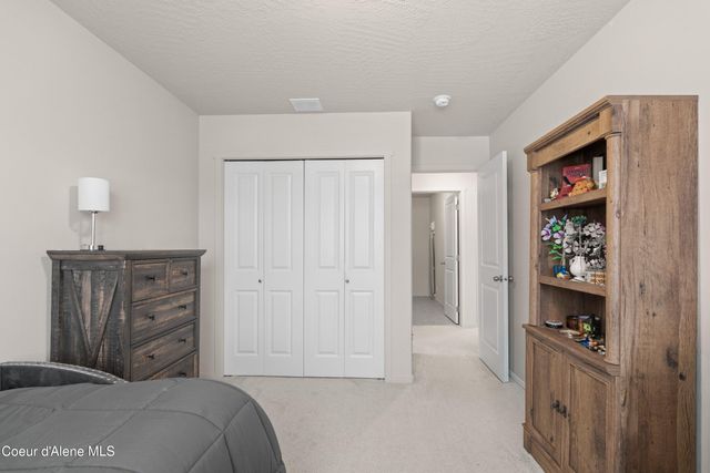 9785 N Berkshire ST, Hayden, ID 83835