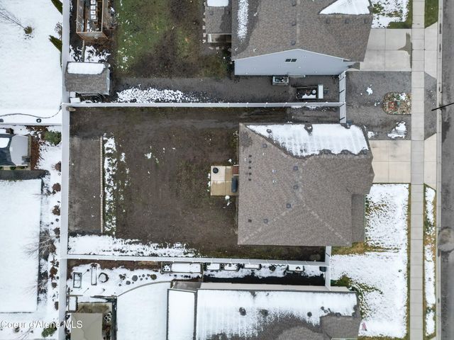 9785 N Berkshire ST, Hayden, ID 83835