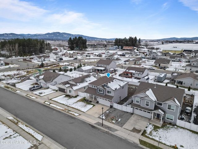 9785 N Berkshire ST, Hayden, ID 83835