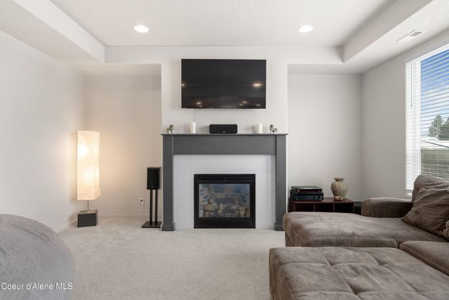 9785 N Berkshire ST, Hayden, ID 83835