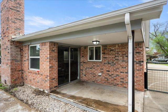 1405 Timberline Drive, Benbrook, TX 76126