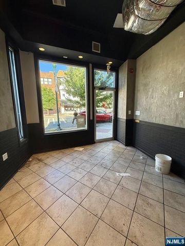534 Kearny Avenue STORE RIGHT, Kearny, NJ 07032