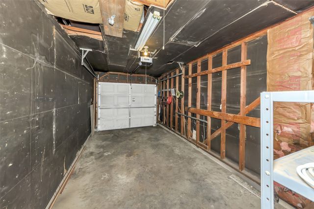 908 Yale Street, River Oaks, TX 76114