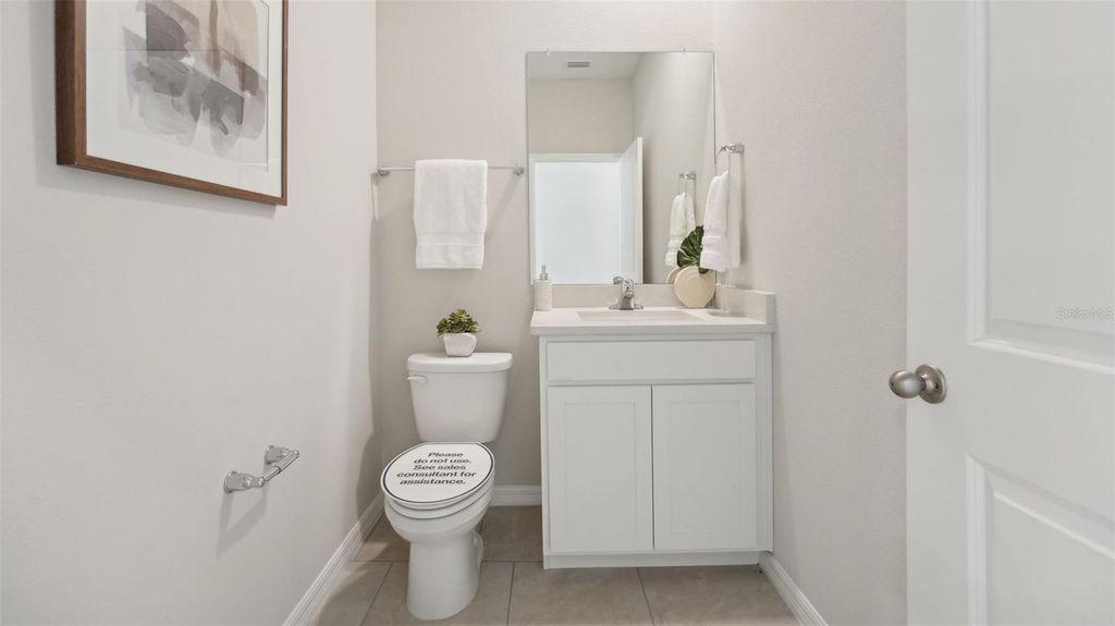 Image 8 of property listing at 2154 STRATTEN DRIVE, Zephyrhills, FL 33541