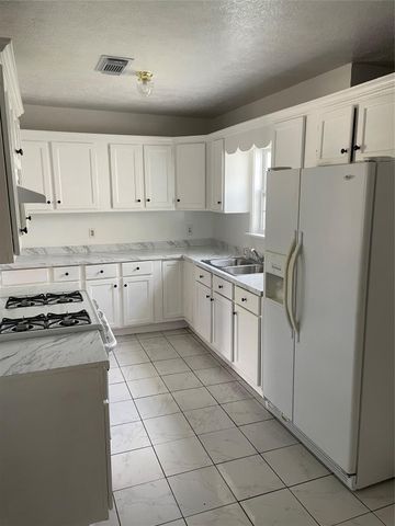 1701 Utah Street, Baytown, TX 77520
