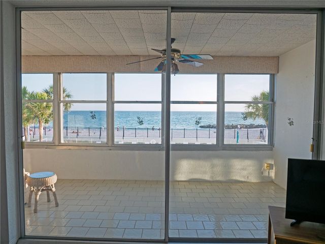 7000 BEACH PLAZA 202, St Pete Beach, FL 33706