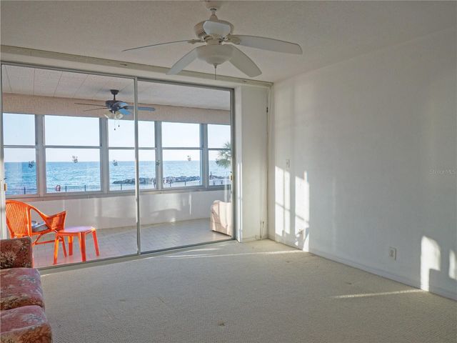 7000 BEACH PLAZA 202, St Pete Beach, FL 33706