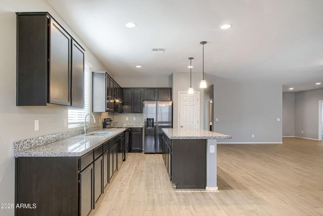 6926 W TOWNLEY Avenue, Peoria, AZ 85345