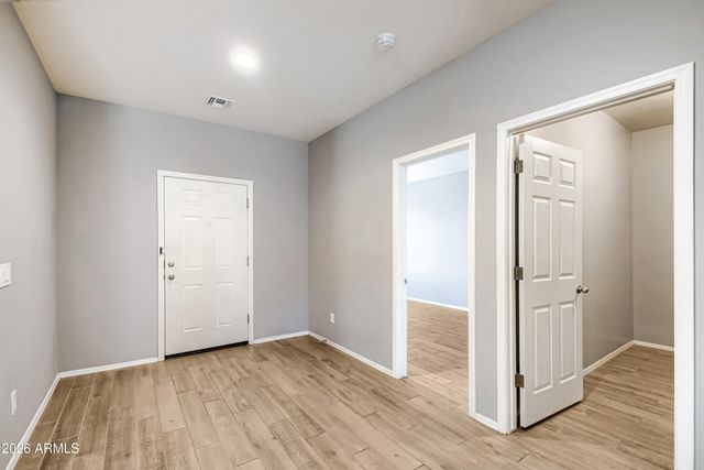 6926 W TOWNLEY Avenue, Peoria, AZ 85345
