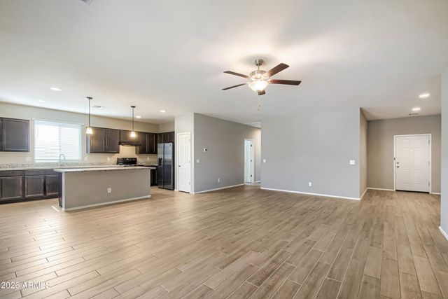 6926 W TOWNLEY Avenue, Peoria, AZ 85345