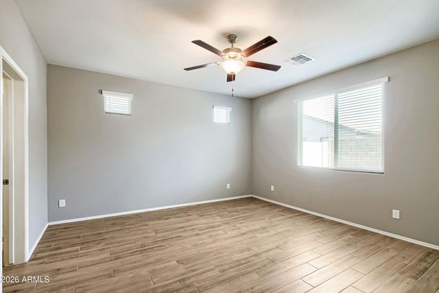 6926 W TOWNLEY Avenue, Peoria, AZ 85345