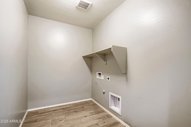 6926 W TOWNLEY Avenue, Peoria, AZ 85345
