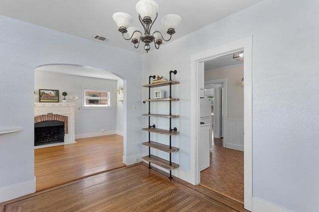 4948-4946 10th Ave, Sacramento, CA 95820