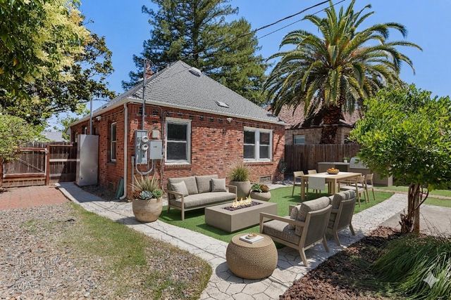 4948-4946 10th Ave, Sacramento, CA 95820