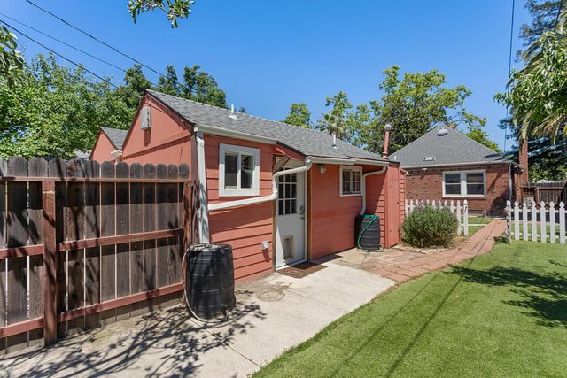 4948-4946 10th Ave, Sacramento, CA 95820