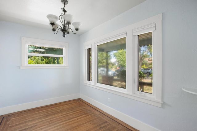 4948-4946 10th Ave, Sacramento, CA 95820