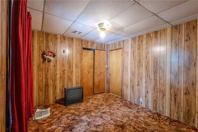 1104 W 4th Street, Coffeyville, KS 67337