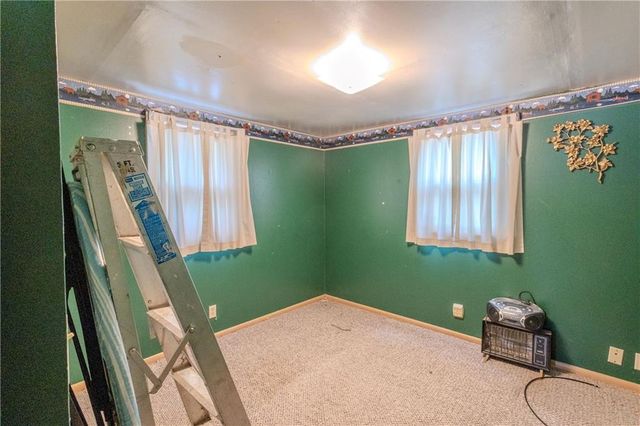 1104 W 4th Street, Coffeyville, KS 67337