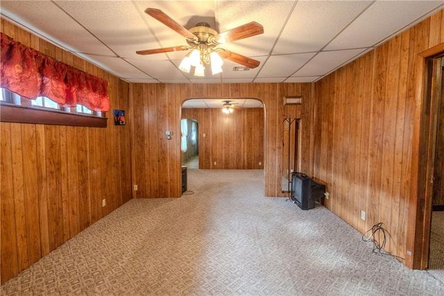 1104 W 4th Street, Coffeyville, KS 67337