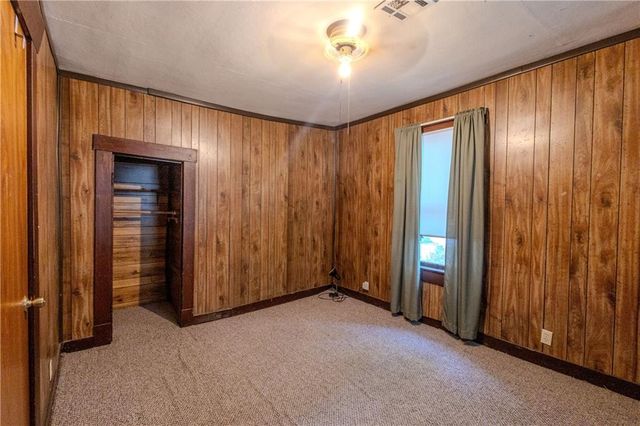 1104 W 4th Street, Coffeyville, KS 67337