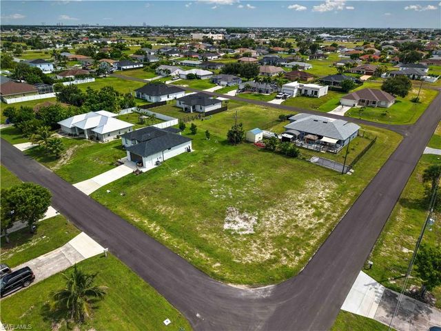 1320 NE 19th ST, Cape Coral, FL 33909