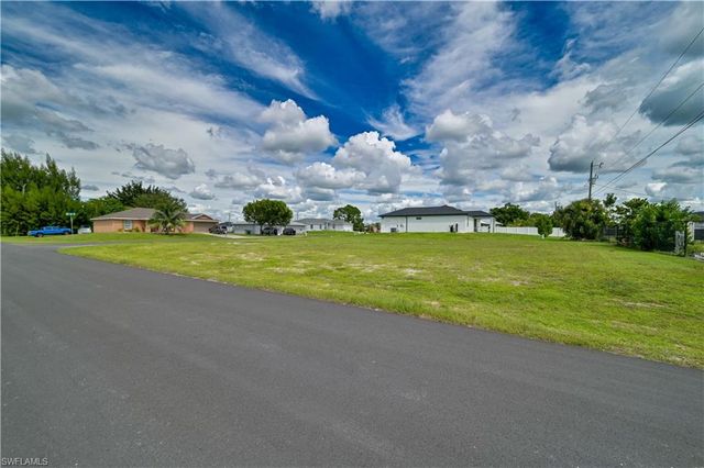 1320 NE 19th ST, Cape Coral, FL 33909