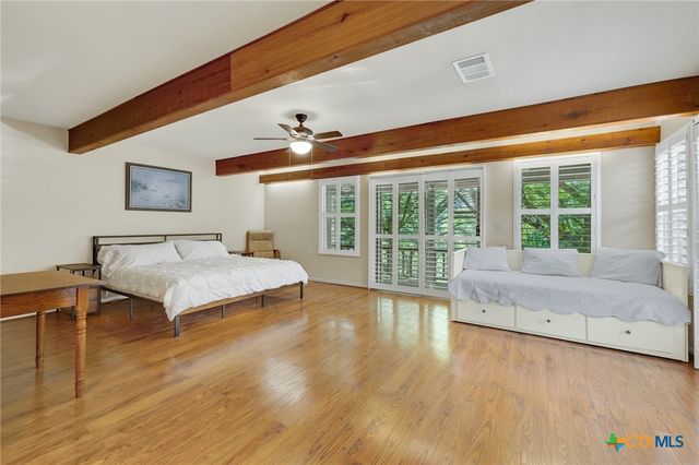 1380 Ponderosa Drive, New Braunfels, TX 78132